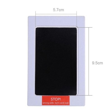 Бесконтактные чернила для отпечатков рук не пачкают ногу.