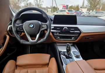 BMW Seria 5 G30-G31 Touring 520d 190KM 2019 BMW Seria 5 BMW Seria 5 2.0 Diesel 190KM, zdjęcie 5