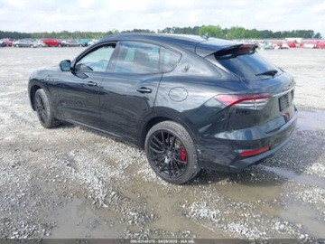 Maserati Levante 2022 Maserati Levante Modena 2022 3.0l 3.0 Benzyna 424KM, zdjęcie 3