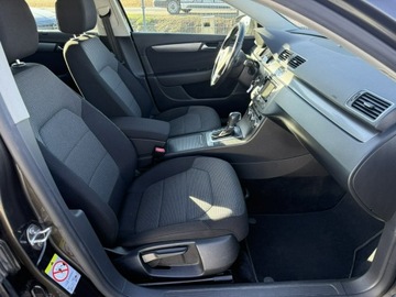 Volkswagen Passat B7 Variant 2.0 TDI CR DPF BlueMotion 140KM 2013 Volkswagen Passat 2.0TDi 140KM DSG 2013r R-Line, zdjęcie 15