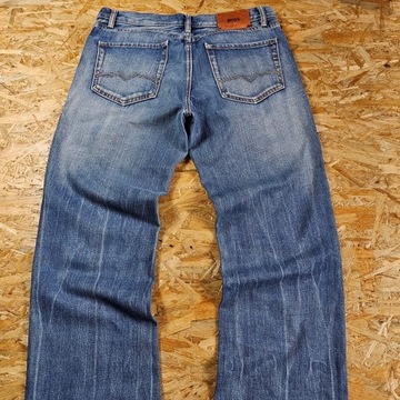 Spodnie Jeansowe HUGO BOSS Męskie Proste Błękitne Jeans Denim Dżins 34x34