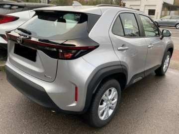 Toyota 2025 Od ręki - Comfort 1.5 Hybrid 116KM | Tempomat adaptacyjny!, zdjęcie 3