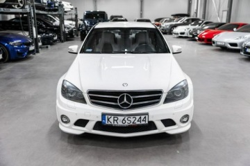 Mercedes Klasa C W204 Limuzyna AMG 63 AMG 457KM 2009 Mercedes C 63 AMG Stan Idealny. Bezwypadkowy. ASO., zdjęcie 4