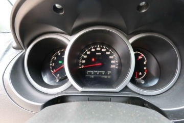 Suzuki Grand Vitara II SUV 5d Facelifting 1.9 DDiS 129KM 2011 SUZUKI GRAND VITARA 1.9Diesel MR'08 E4, Comfort Napęd na 4 koła terenowy, zdjęcie 4