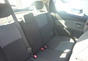 Toyota Yaris III Hatchback 5d Facelifting 1.33 Dual VVT-i 99KM 2015 Toyota Yaris Toyota Yaris III Salon PL 1.3 Benzyna 99KM, zdjęcie 15