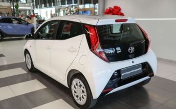 Toyota Aygo II Hatchback 3d Facelifting 1.0 VVT-i 72KM 2021 Toyota Aygo 1.0 VVT-i X-play Benzyna 72KM, zdjęcie 22