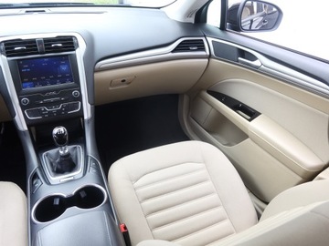 Ford Mondeo V Liftback Facelifting 2.0 EcoBlue 150KM 2019 Ford Mondeo 2.0 EcoBlue, Salon Polska, Serwis ASO, zdjęcie 7