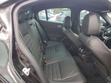 Alfa Romeo Giulia II Sedan Facelifting 2.0 Turbo 280KM 2023 Alfa Romeo Giulia Ti 2023 2.0l 2.0 Benzyna 280KM, zdjęcie 10