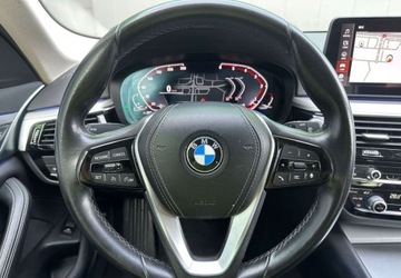 BMW Seria 5 G30-G31 Touring Facelifting 2.0 520d 190KM 2021 BMW Seria 5 BMW Seria 5 520d Luxury Line sport 2.0 Diesel 190KM, zdjęcie 13