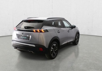 Peugeot 2008 II SUV 1.2 PureTech 130KM 2021 Peugeot 2008 Allure EAT8 Gwarancja Od RiA 1.2 Benzyna 130KM, zdjęcie 2