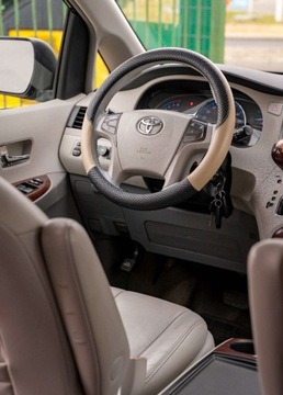 Toyota Sienna III 3.5 V6 266KM 2014 Toyota Sienna Toyota Sienna III 3.5 XLE AWD 266KM 3.5 BenzynaLPG 266KM, zdjęcie 13