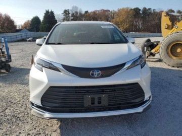 Toyota Sienna III 2022 Toyota Sienna XLE 2022 2.5 Hybryda 245KM, zdjęcie 5