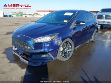 Ford Focus III 2016 Ford Focus 2016 Ford Focus 5dr HB ST 2.0 Benzyna 252KM, zdjęcie 3
