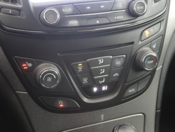 Opel Insignia I Country Tourer 2.0 CDTI Ecotec 170KM 2016 Opel Insignia 2.0 CDTI, 167 KM, Automat, Navi, zdjęcie 11