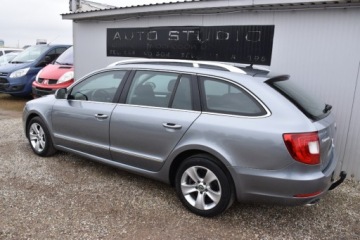 Skoda Superb II Kombi 2.0 TDI CR DPF 170KM 2010 Skoda Superb Klimatronic Multifunkcja Tempomat Komputer Parktronic Zadbany, zdjęcie 27