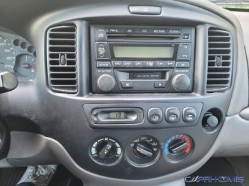 Mazda Tribute I 2.0 16V 124KM 2002 Mazda Tribute 2.0i 4x4 Klima 2.0 Benzyna 124KM, zdjęcie 16