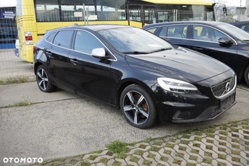 Volvo V40 II Hatchback Facelifting 1.5 T3 152KM 2019 Volvo V40 II 1.5 T3 R-Design automat, bogate wyposażenie, gwarancja, zdjęcie 10