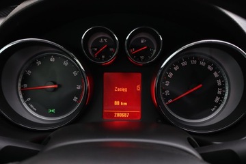 Opel Insignia I Sedan 1.6 Turbo ECOTEC 180KM 2010 Opel Insignia 1.6 Turbo, Xenon, Klima, zdjęcie 10