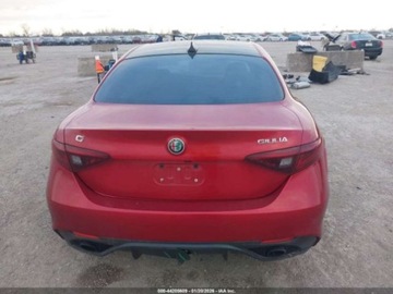 Alfa Romeo Giulia II Sedan Facelifting 2.0 Turbo 280KM 2022 Alfa Romeo Giulia Veloce Ti 2022 2.0 Benzyna 280KM, zdjęcie 4