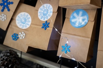 Адвент-календарь в стиле ЭКО Сумочки с зажимами.