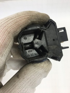 КНОПКА КИКДАУН MERCEDES W124 0025452214 R107 W126 R129 190