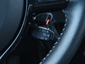 Toyota Yaris III Hatchback 5d Facelifting 2017 1.5 Dual VVT-iE 111KM 2017 Toyota Yaris 1.5 Dual VVT-i, Salon Polska, zdjęcie 18