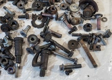 Болты для разборки Kawasaki ZR7 1999-2004r