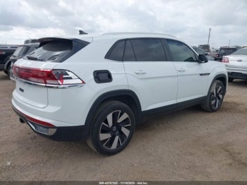 Volkswagen 2024 Volkswagen Atlas Cross Sport, 2024r., 2.0L 2.0 Benzyna 269KM, zdjęcie 2