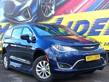 Chrysler Pacifica II 2017 Chrysler Pacifica dla niepełnosprawnych, winda