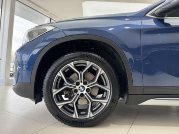 BMW X1 F48 2021 BMW X1 sDrive18i xLine LED Ambiente Czujniki prakowania Salon Polska, zdjęcie 17