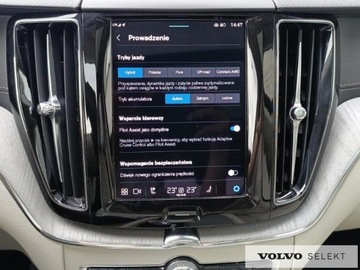 Volvo XC60 II Crossover Plug-In Facelifting 2.0 T8 455KM 2024 Volvo XC 60 XC60 T8 Plug-In Hybrid AWD Ultra Dark, zdjęcie 32