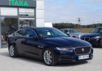 Jaguar XE Sedan Facelifting 2.0 i4D 180KM 2020 Jaguar XE 2.0D 180KM 100Bezwypadkowy Jak Nowy Oplacony 93.000km 2.0