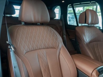 BMW X5 G05 SUV Plug-In Facelifting 3.0 50e 490KM 2026 BMW X5 xDrive50e Individual Edition Suv 3.0 (489KM) 2026, zdjęcie 11