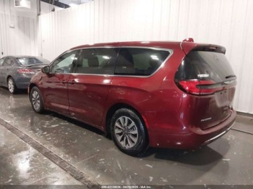 Chrysler Pacifica II 2022 Chrysler Pacifica Hybrid Touring L 2022 3.6l 3.6 Hybryda 260KM, zdjęcie 2