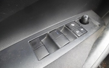 Toyota Corolla XII Sedan 1.6 Valvematic Dual VVT-i 132KM 2019 Toyota Corolla XII 2019r, Salonowa,1.6 LPG, Uszkodzony prawy tyl, Jezdzi., zdjęcie 10