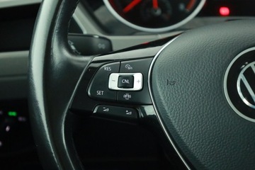 Volkswagen Touran III 1.5 TSI EVO 150KM 2021 VW Touran 1.5 TSI, Salon Polska, Serwis ASO, zdjęcie 12