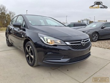 Opel Astra K Hatchback 5d 1.6 CDTI 95KM 2016 Opel Astra 1,6 cdti klima elektryka wspomaganie alu navi oplacona 1.6, zdjęcie 3