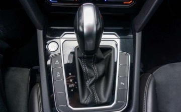 Volkswagen Arteon Fastback Facelifting 2.0 TSI 190KM 2022 Volkswagen Arteon Volkswagen Arteon R-line 2.0TSI Shooting Brake DSG 2.0, zdjęcie 23