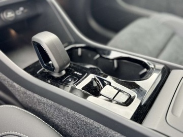 Volvo XC40 Crossover Facelifting 2.0 B4 197KM 2025 VOLVO XC40 B4 Core Suv 2.0 (197KM) 2025, zdjęcie 10