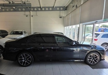 BMW Seria 7 G70 2023 BMW Seria 7 Salon Polska Radary automatyczne drzwi wszystkie pakiety Mpro, zdjęcie 1