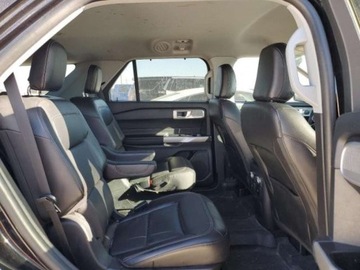 Ford Explorer VI 2022 Ford Explorer 2022, 2.3L, LIMITED, po gradobiciu 2.3 Benzyna 300KM, zdjęcie 9