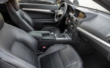 Mercedes Klasa E W212 Coupe 350 CDI BlueEFFICIENCY 231KM 2009 Mercedes-Benz Klasa E 350CDI 231KM Ledy Skora Xenon Navi Full Serwis ASo, zdjęcie 25