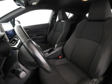 Toyota C-HR I Crossover 1.8 Hybrid 122KM 2018 Toyota C-HR hybryda kamera Bluetooth ACC automat, zdjęcie 12