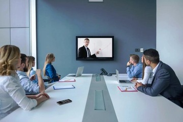 Inteligentny dwukierunkowy tłumacz języków na żywo polski bez internetu