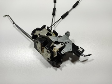 ZÁMEK DVEŘE LEVÝ PŘEDNÍ HUMMER H3 EVROPA
