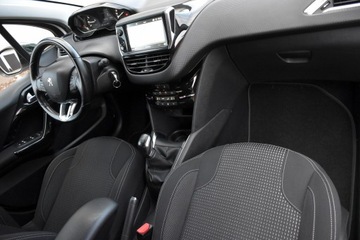 Peugeot 208 I Hatchback 5d Facelifting 1.2 PureTech 82KM 2018 Peugeot 208 I TECH EDITION 1.2MPI 83KM *BOGATA* Piękna Wersja! Jedyna TAKA!, zdjęcie 23