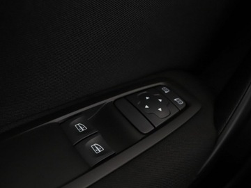 Renault Megane IV Hatchback 5d 1.2 Energy TCe 100KM 2016 Renault Megane Czujniki, klima, Bluetooth, zdjęcie 25