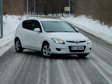 Hyundai i30 I Hatchback 1.4 109KM 2009 Hyundai i30 I 1.4 Benzyna 109KM Manual, zdjęcie 13
