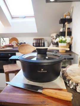 Традиционная алюминиевая кастрюля, прочное покрытие, Valdinox Expert 4,5 л, индукционная.