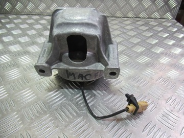 AUDI OE 8R0199381AQ ULOŽENÍ MOTORU PRAVÁ